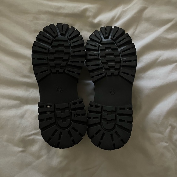 Chunky Loafers - Picture 2 of 3